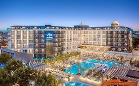 Vox Maris Resort